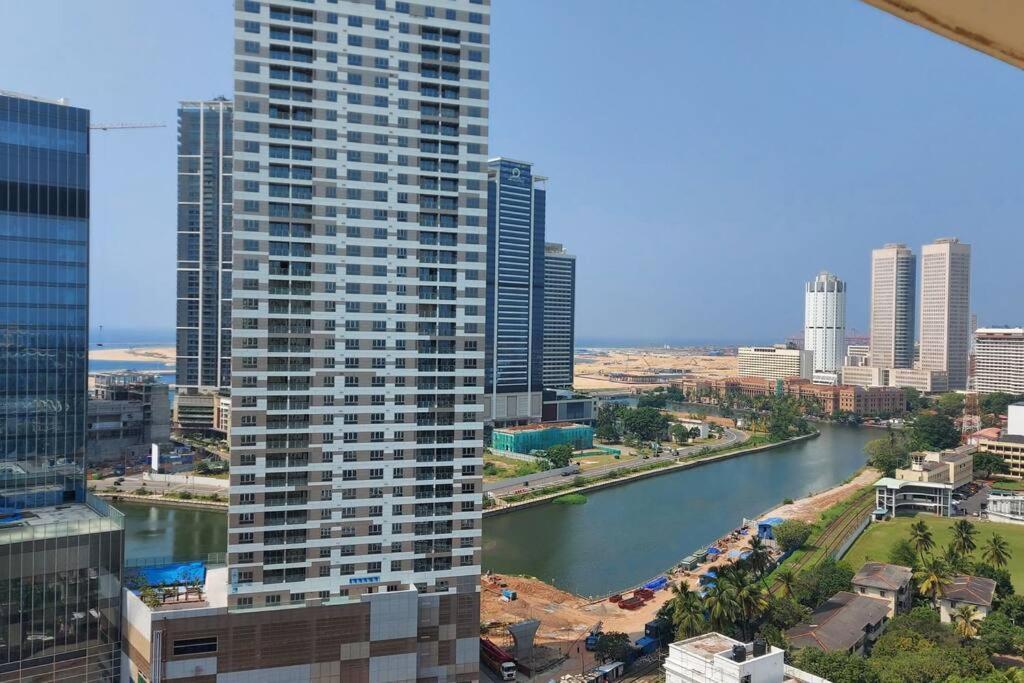 Jays Apartment - Colombo 02 At The Heart Of Convenience Esterno foto