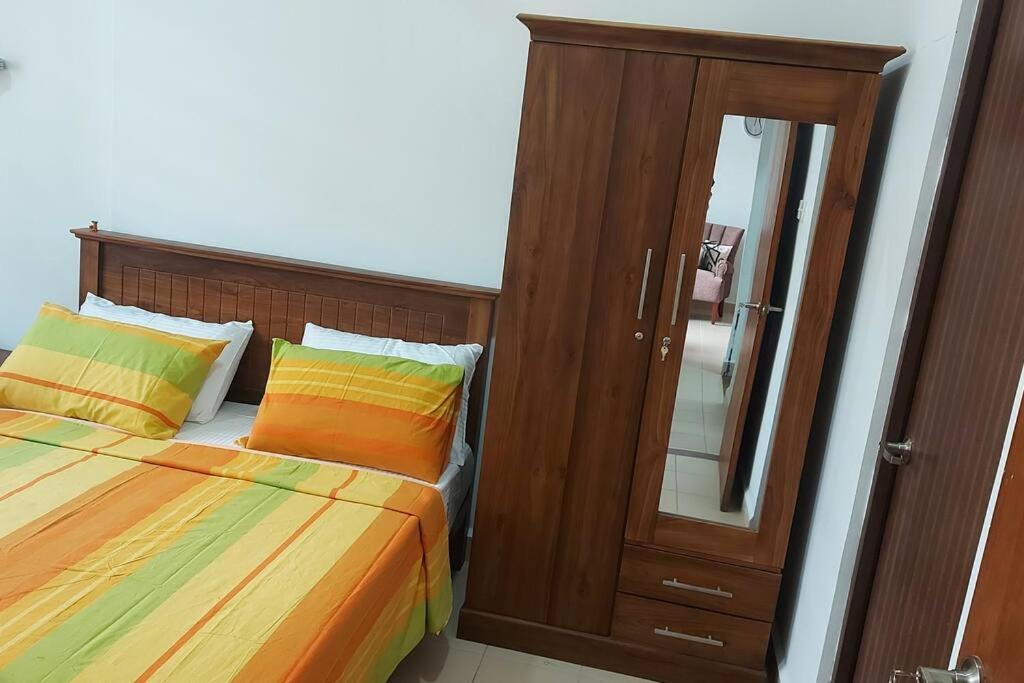 Jays Apartment - Colombo 02 At The Heart Of Convenience Esterno foto